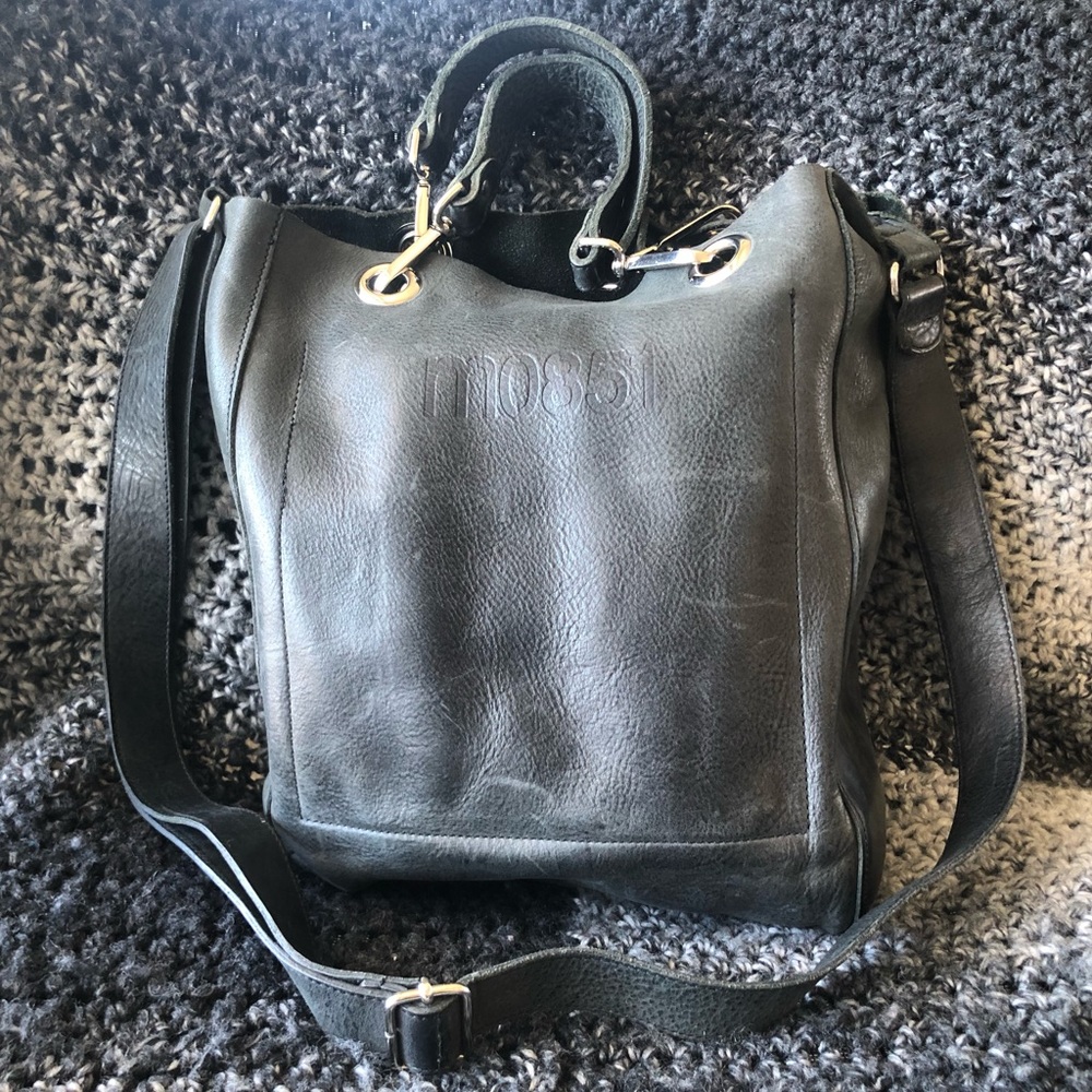 m0851 - Blue Grey Leather Classic Hobo Bag